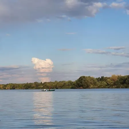 Tisza-tavi Kiserdo Vendeghaz Holiday home
